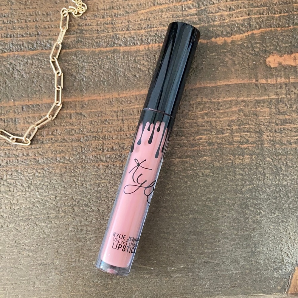 Kylie Jenner Velvet Liquid Lipstick